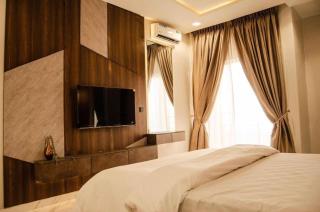 Luxury Bliss Apartment - 2