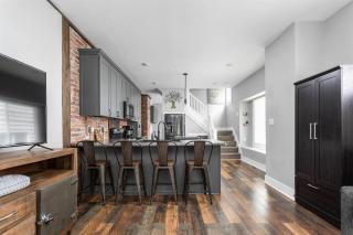 Fresh Urban Space, Quiet Area, Close to Dwtn - 7
