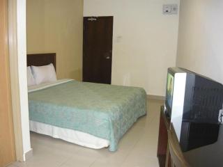 Sinaran Motel - 1