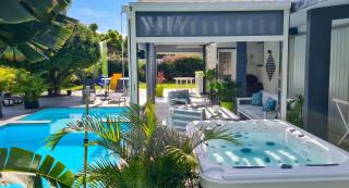 Villa de rêve avec piscine privée à Baie-Mahault - 1