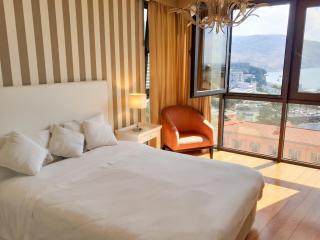 Modern apartment in Funchal 60 m² with shared pool - 4