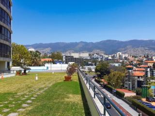 Modern apartment in Funchal 60 m² with shared pool - 5
