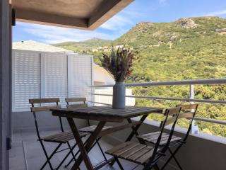 Appartement moderne à Bastia de 57 m² avec vue mer exclusive - 0