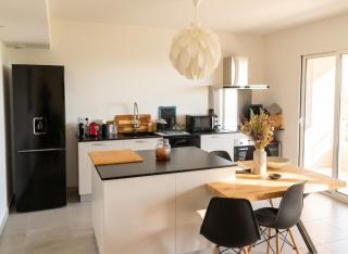 Appartement moderne à Bastia de 57 m² avec vue mer exclusive - 3