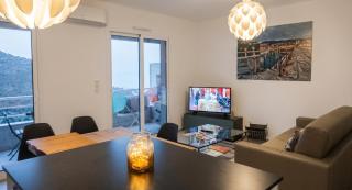 Appartement moderne à Bastia de 57 m² avec vue mer exclusive - 2