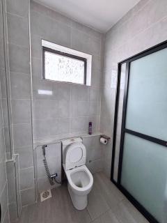 Pearl suite Bamburi Studio Aircon Pool & balcony - 7