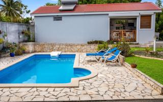 Charmant bungalow à Baie-Mahault avec piscine privée - 0