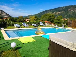 Villa raffinée à Foix - Piscine et Jacuzzi - 0