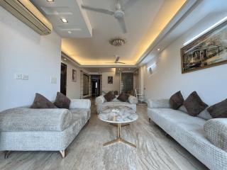DIVINE INDIA SERVICE APARTMENT 3BHK, J-215 SAKET - 5