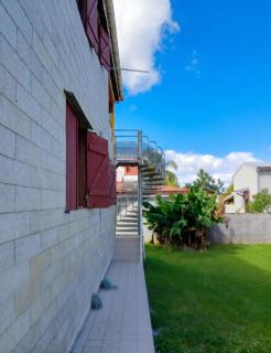 Appartement charmant à Sainte-Rose avec piscine - 8