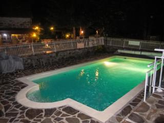 Bungalow charmant à Argences-en-Aubrac avec piscine partagée - Banes - 2