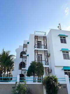 Apartment with sea view in Blue Bay, 125 m², near beach - 3