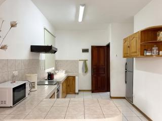 Apartment with sea view in Blue Bay, 125 m², near beach - 1