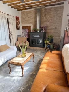 House in Diezma with Fireplace and Terrace - 9