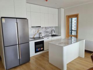 Brand-New 3BDR Apartment With Mountain Views - 8