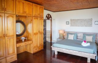 Elegant apartment in Les Mamelles, 400 m², sea view - 2