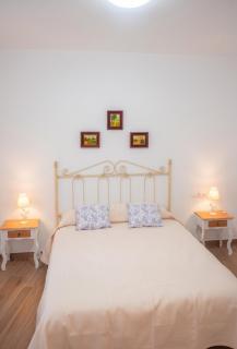 Modern Apartment in Peñaflor with Air Conditioning - 85 m² - 1