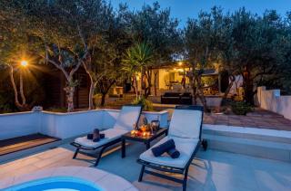 Charming House in Stari Grad - 6