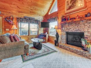 Snuggle Bear Hideaway - Pigeon Forge - 3