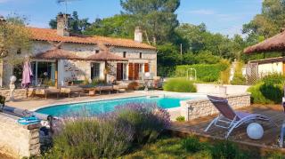 Maison confortable Bussac-Forêt + Piscine - 0