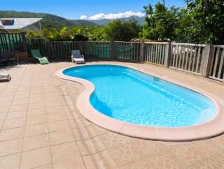 Chalet charmant à Bouillante avec piscine partagée - 4
