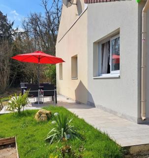 Maison de charme à Saint-Cyr-la-Rivière + jardin clôturé - 1