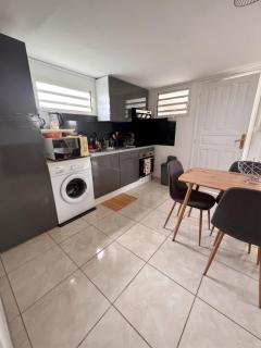 Appartement confortable à Sainte-Anne, 40 m², jardin - 8