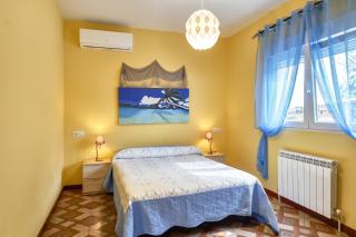 Spacious villa with pool in Porzuna - 90 m² and mountain view - 3