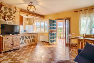 Spacious villa with pool in Porzuna - 90 m² and mountain view - 5