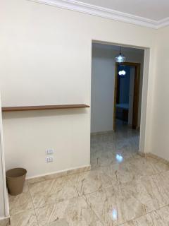 Elegant Modern Apartment - 7
