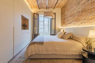 Epimeno Istva Suite - 3