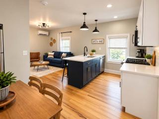 Jennifer's Elegant & Cozy Broadway Walkable Stay - 5