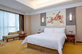 Vienna international hotel Huiyang Municipal Paza Branch - 3