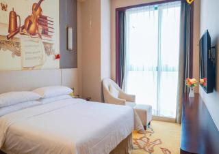 Vienna international hotel Huiyang Municipal Paza Branch - 1