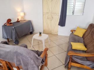 Maison charmante au Robert avec jardin et tennis à proximité - Le Robert - 3