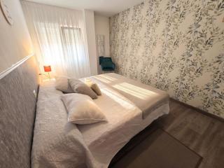 Spacious apartment with sea view in O Grove, 110 m² - 1