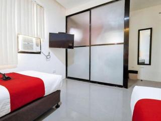 RedDoorz near Trade School Gensan - 3