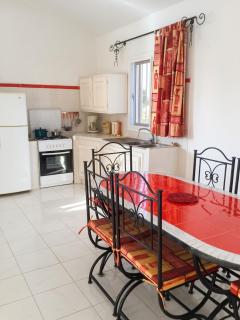 Bright apartment with sea view and garden in Ouoran, 100 m² - 2