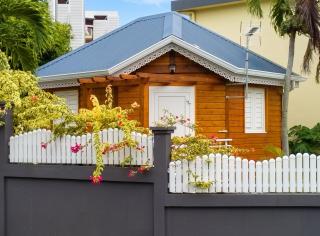 Charmant Bungalow avec Piscine Partagée à Le Gosier - 8