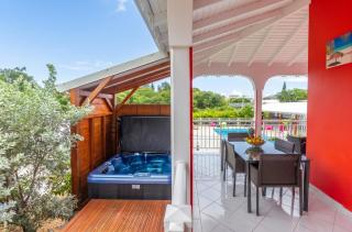 Maison lumineuse avec piscine au Moule - 3