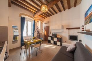 Charming Apartment in Trani with City View and Parking. - 7
