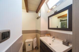 Charming Apartment in Trani with City View and Parking. - 2