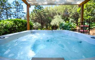 Villa with Jacuzzi in Torre Delle Stelle - 2