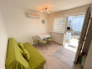 Cozy Seaside Apartment in Jadranovo, 24 sqm, Ocean View - 3