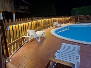 Spacious villa with pool in Empalme de Vilar - 300 m², 8 guests - 0