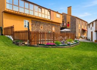 Spacious villa with pool in Empalme de Vilar - 300 m², 8 guests - 9
