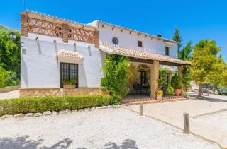 Spacious villa with pool in Priego de Córdoba - 350 m² - 2