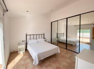 Bright Villa in Vidreres with Private Pool and Jacuzzi - 5