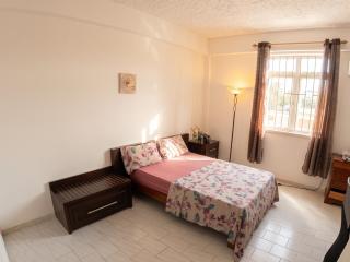 Spacious Apartment with Pool in Blue Bay - 7