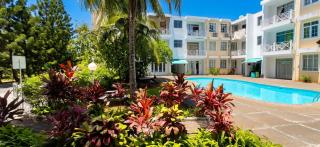 Spacious Apartment with Pool in Blue Bay - 4